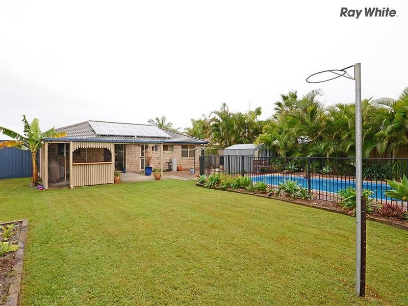 21 Wide Bay Drive, Eli Waters QLD 4655