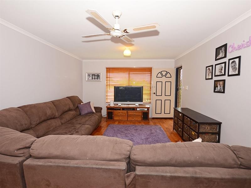 21 Wide Bay Drive, Eli Waters QLD 4655