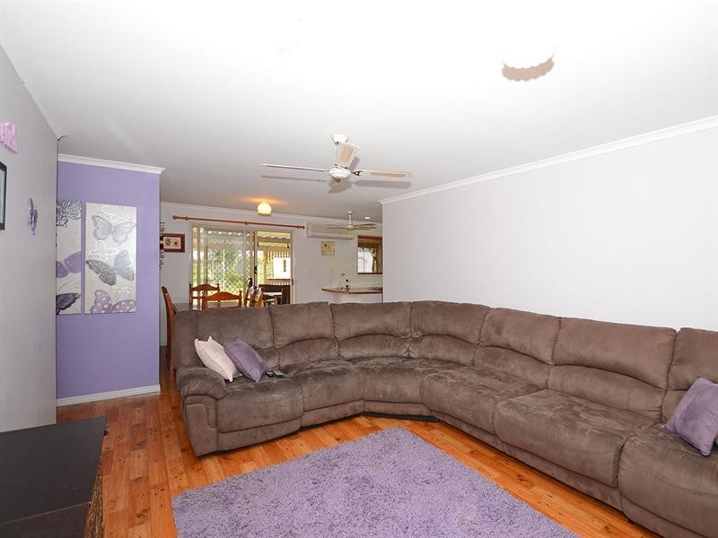 21 Wide Bay Drive, Eli Waters QLD 4655