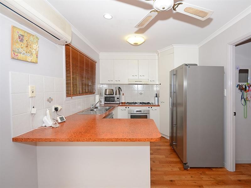 21 Wide Bay Drive, Eli Waters QLD 4655