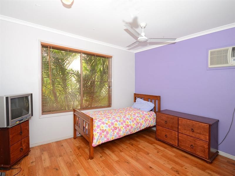 21 Wide Bay Drive, Eli Waters QLD 4655