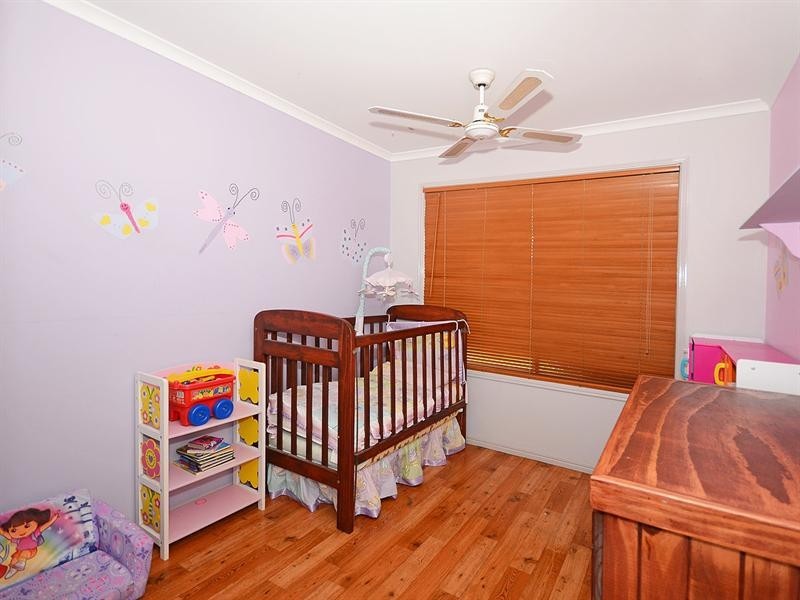 21 Wide Bay Drive, Eli Waters QLD 4655