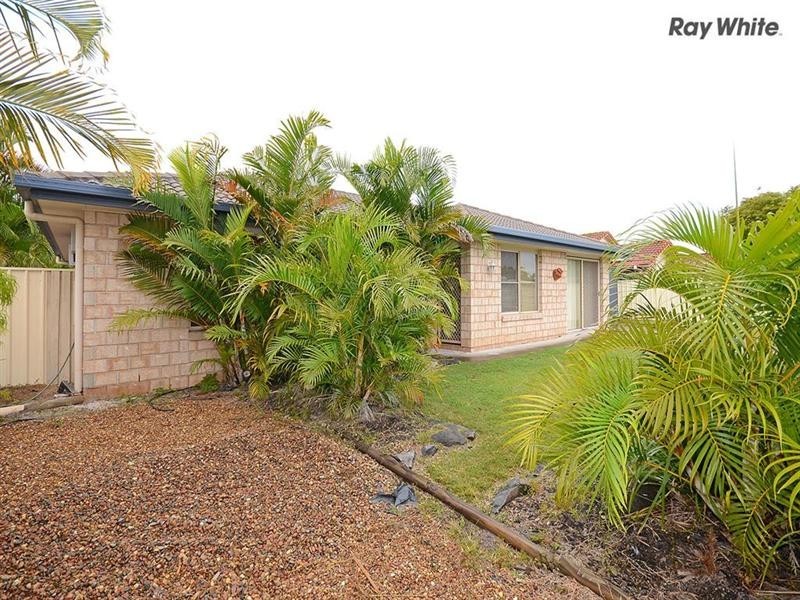 21 Wide Bay Drive, Eli Waters QLD 4655