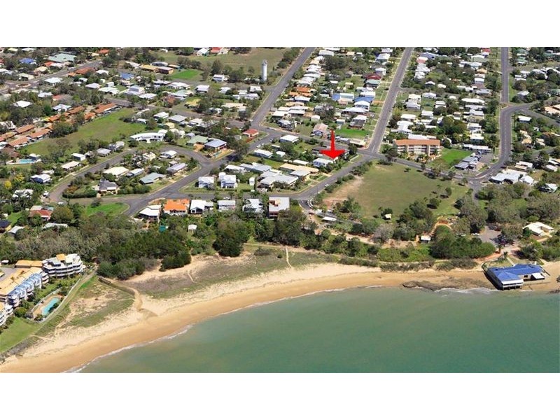 14 Dayman Street, Urangan QLD 4655