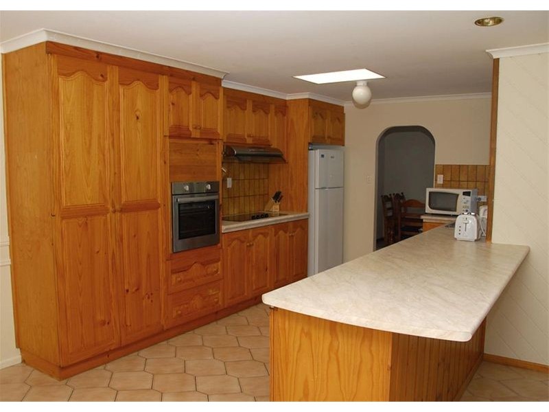 23 Margaret Street, Urangan QLD 4655