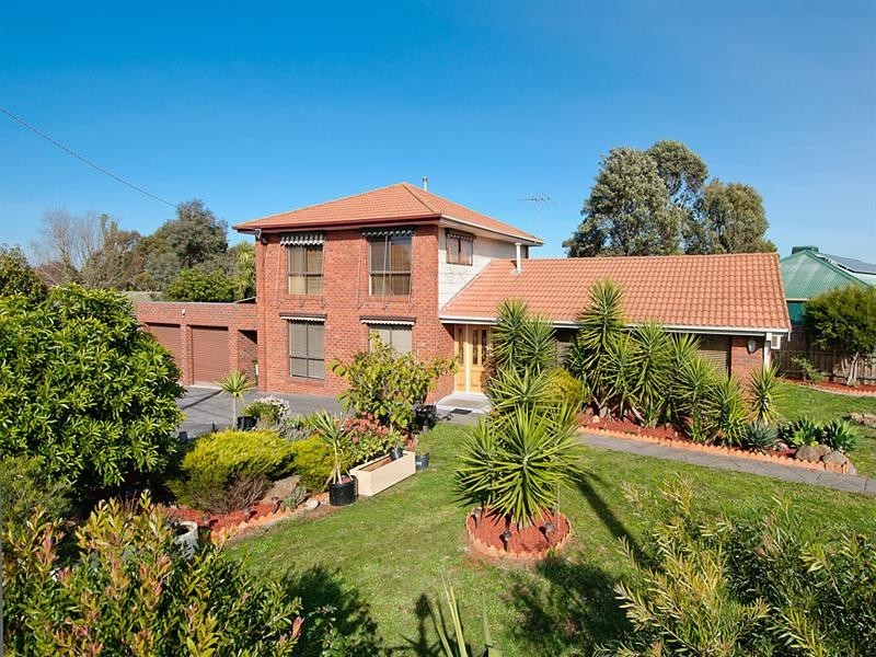 25 Hothlyn Drive, Craigieburn VIC 3064