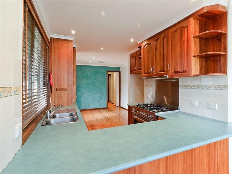 6 Waverley Court, Craigieburn VIC 3064