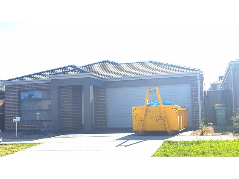 19 Oakgrove Drive, Craigieburn VIC 3064