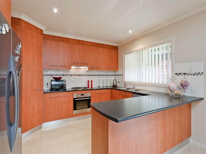 19 Swinburne Close, Craigieburn VIC 3064