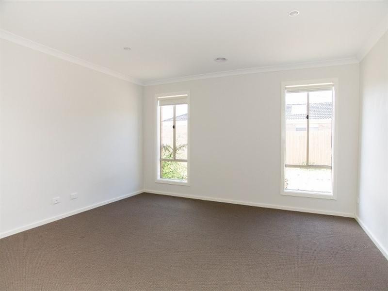 21 Kernan Court, Craigieburn VIC 3064