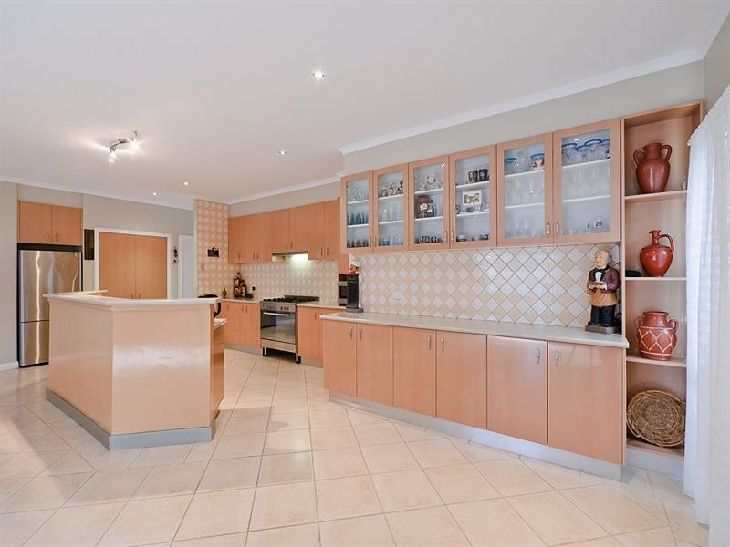 13 Consort Place, Craigieburn VIC 3064