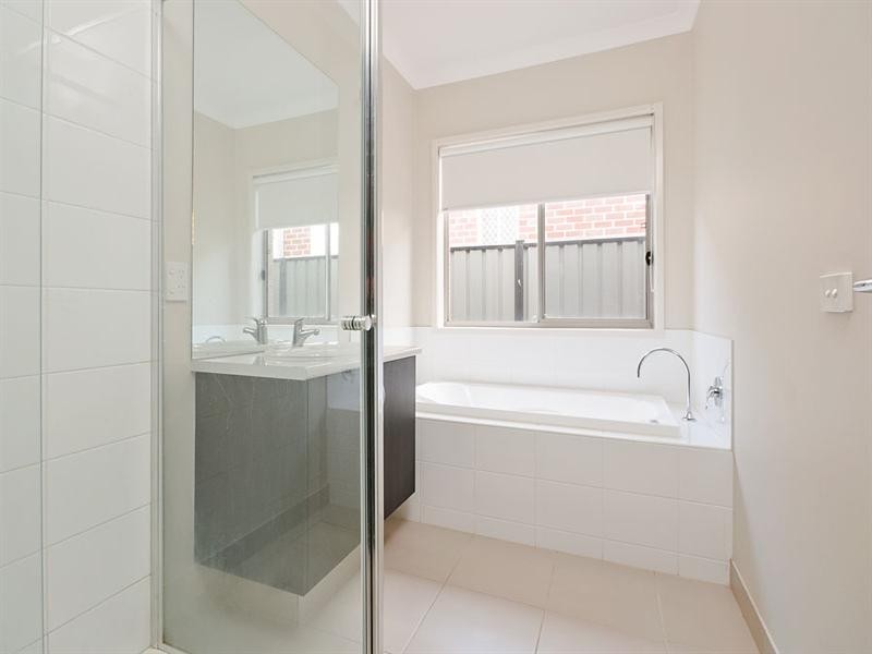 23 Grevillea Street, Craigieburn VIC 3064