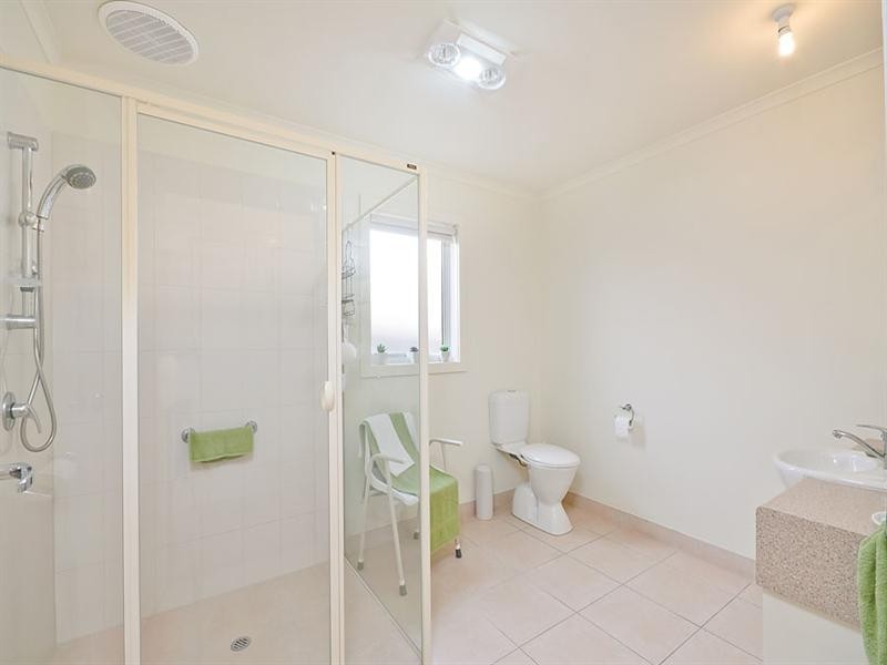 6 Harvest Walk, Roxburgh Park VIC 3064