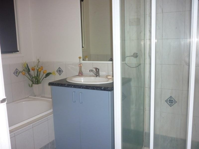 29 Wisla Circuit, Roxburgh Park VIC 3064