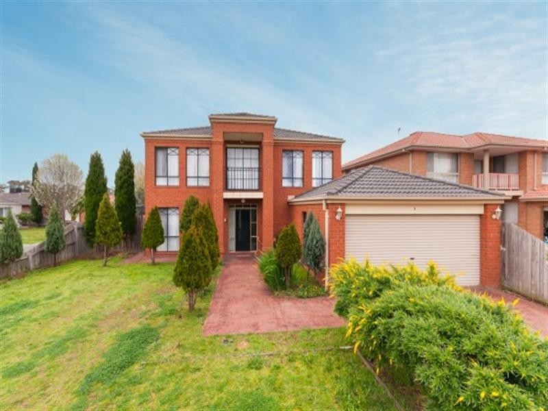 5 Hammond Place, Roxburgh Park VIC 3064