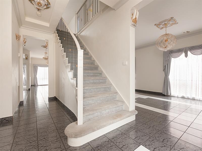 5 Hammond Place, Roxburgh Park VIC 3064