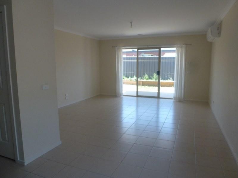 70 Corringa Way, Craigieburn VIC 3064