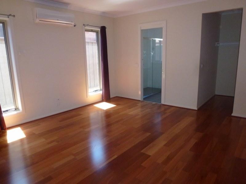 70 Corringa Way, Craigieburn VIC 3064