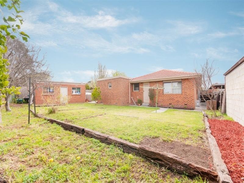 3 Dorking Court, Craigieburn VIC 3064