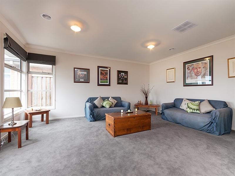 21 Lithgow Street, Beveridge VIC 3753