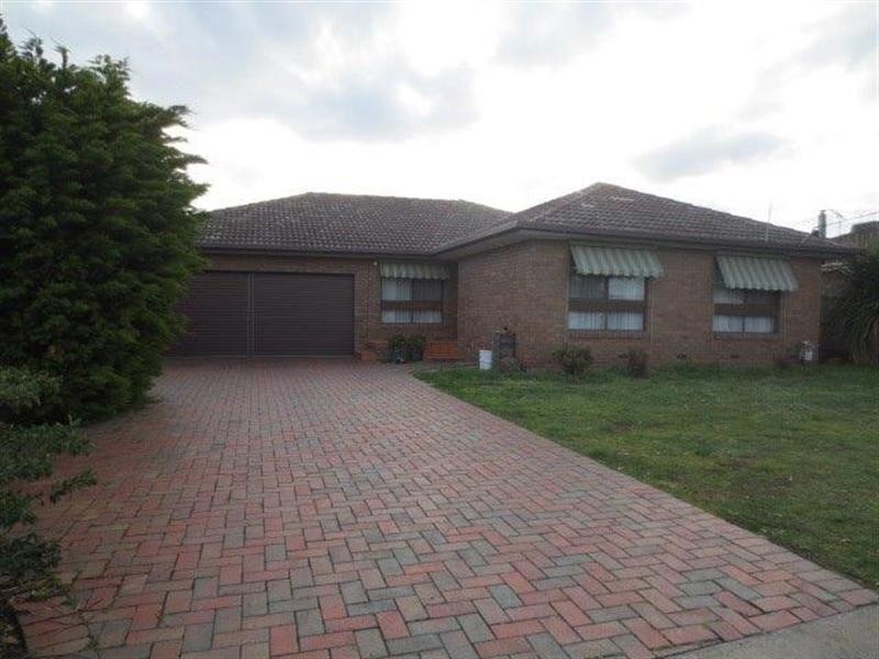 3 Brampton Close, Craigieburn VIC 3064