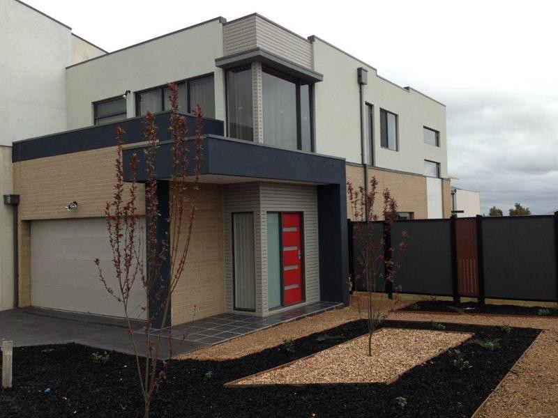 1/4 Delany Lane, Craigieburn VIC 3064