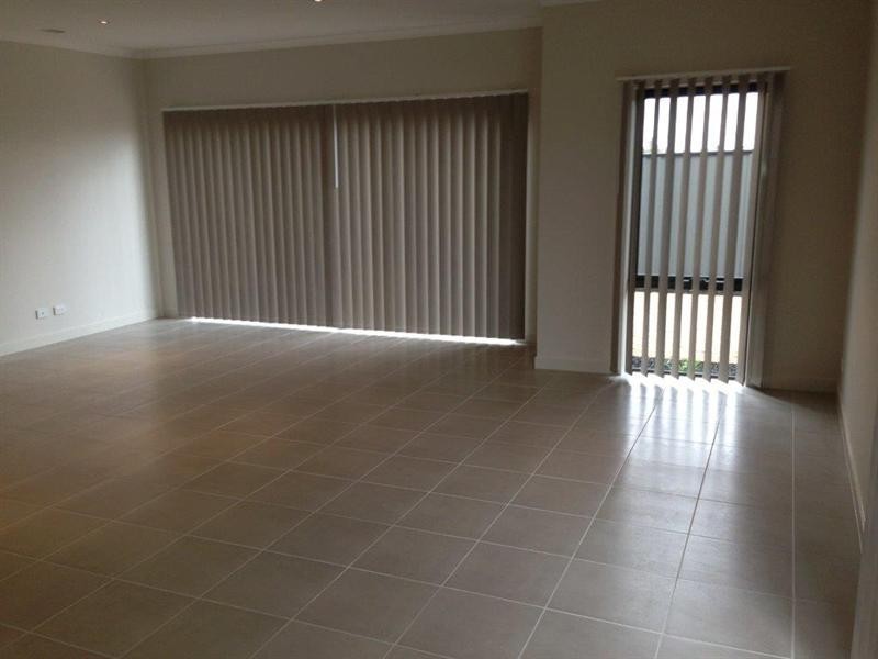 1/4 Delany Lane, Craigieburn VIC 3064