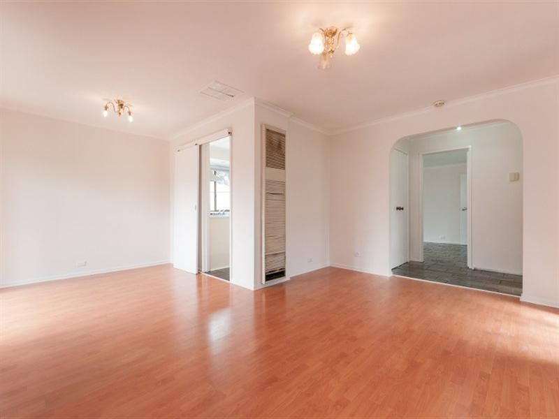 4 Axminster Drive, Craigieburn VIC 3064