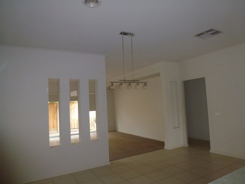 1 Grosvenor Square, Craigieburn VIC 3064