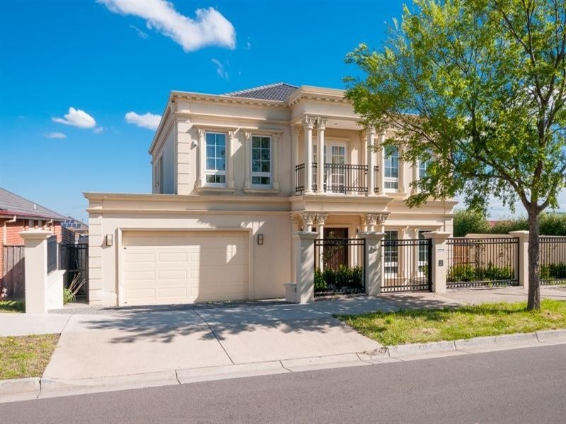 37 Royal Terrace, Craigieburn VIC 3064