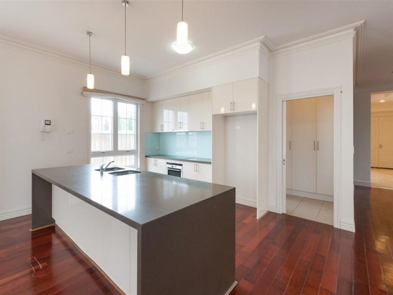 37 Royal Terrace, Craigieburn VIC 3064