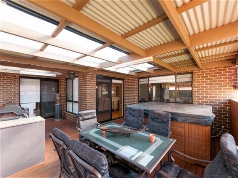 43 Middlesborough Drive, Craigieburn VIC 3064