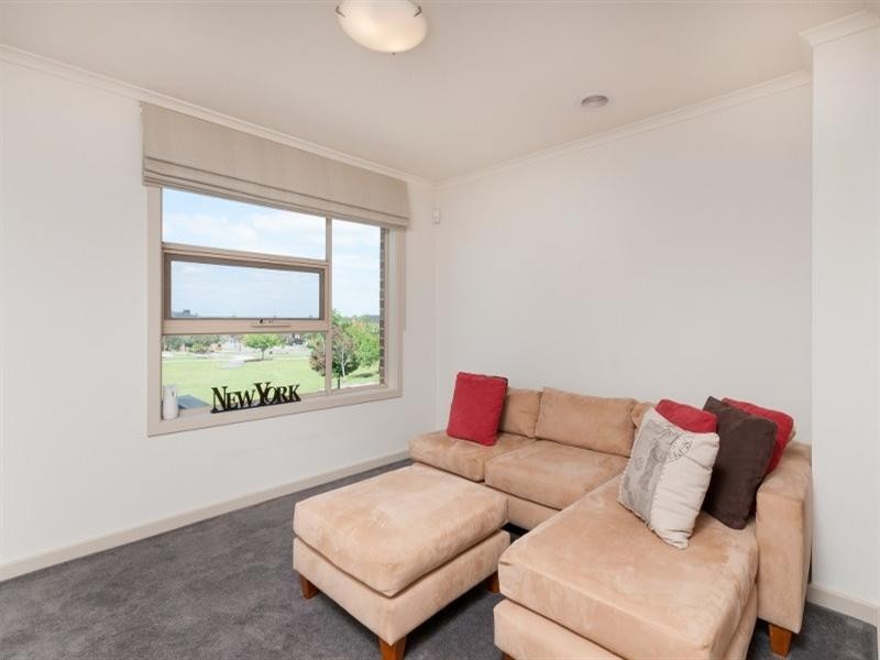 47 Bellfield Drive, Craigieburn VIC 3064