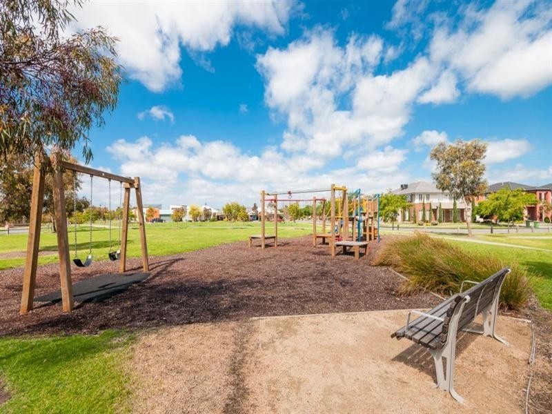 47 Bellfield Drive, Craigieburn VIC 3064