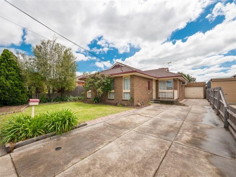 30 Wattleglen Street, Craigieburn VIC 3064