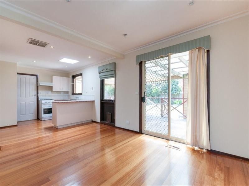 30 Wattleglen Street, Craigieburn VIC 3064