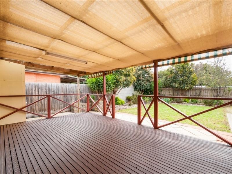 30 Wattleglen Street, Craigieburn VIC 3064