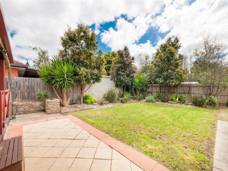 30 Wattleglen Street, Craigieburn VIC 3064