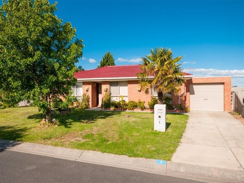 1 Surrey Court, Craigieburn VIC 3064