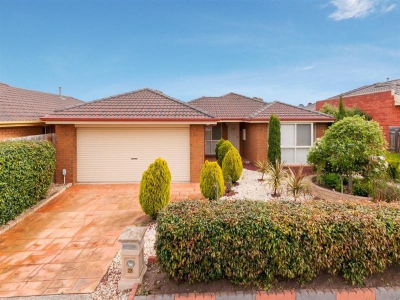 23 Thames Way, Roxburgh Park VIC 3064
