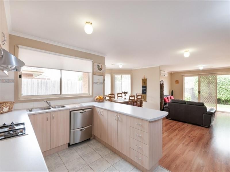 23 Thames Way, Roxburgh Park VIC 3064