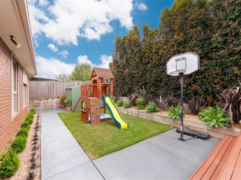 42 Royal Terrace, Craigieburn VIC 3064