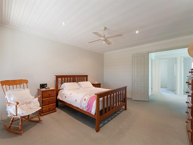 5 Eldergreen Circuit, Craigieburn VIC 3064