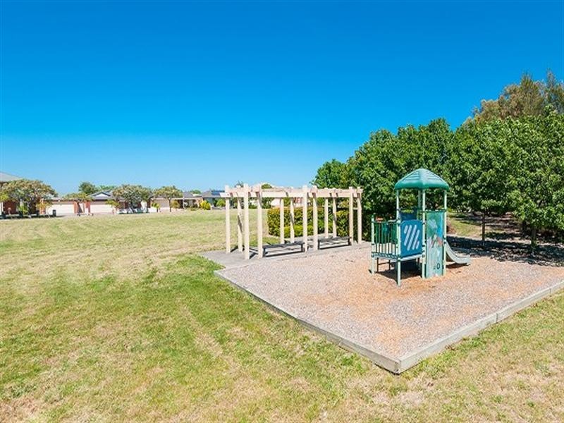 5 Eldergreen Circuit, Craigieburn VIC 3064