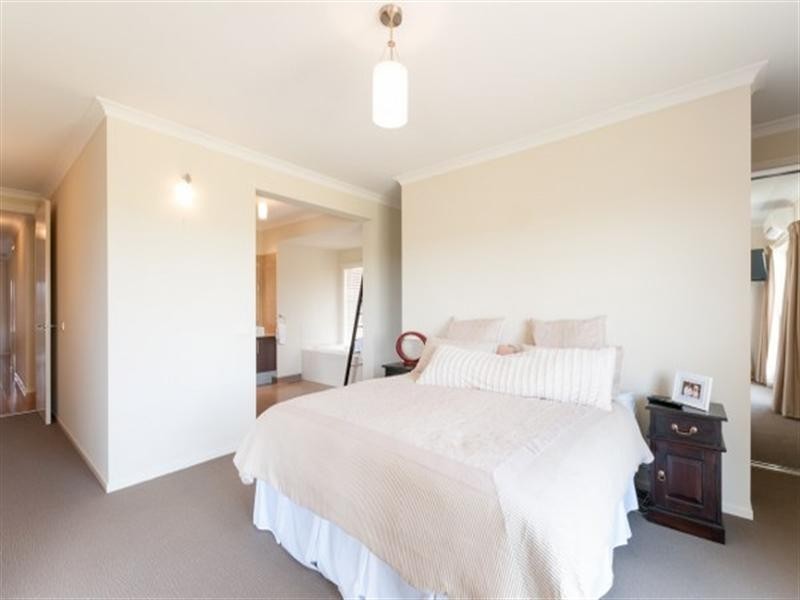 34 Mandalay Circuit, Beveridge VIC 3753