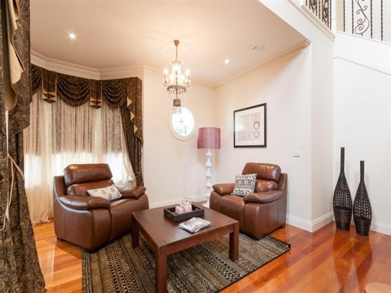 16 Windrock Avenue, Craigieburn VIC 3064