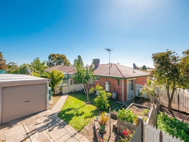 5 Melwood Court, Meadow Heights VIC 3048