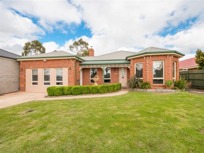 12 Chelmsford Court, Craigieburn VIC 3064