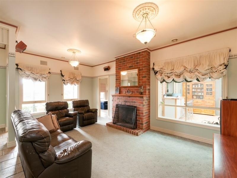 12 Chelmsford Court, Craigieburn VIC 3064