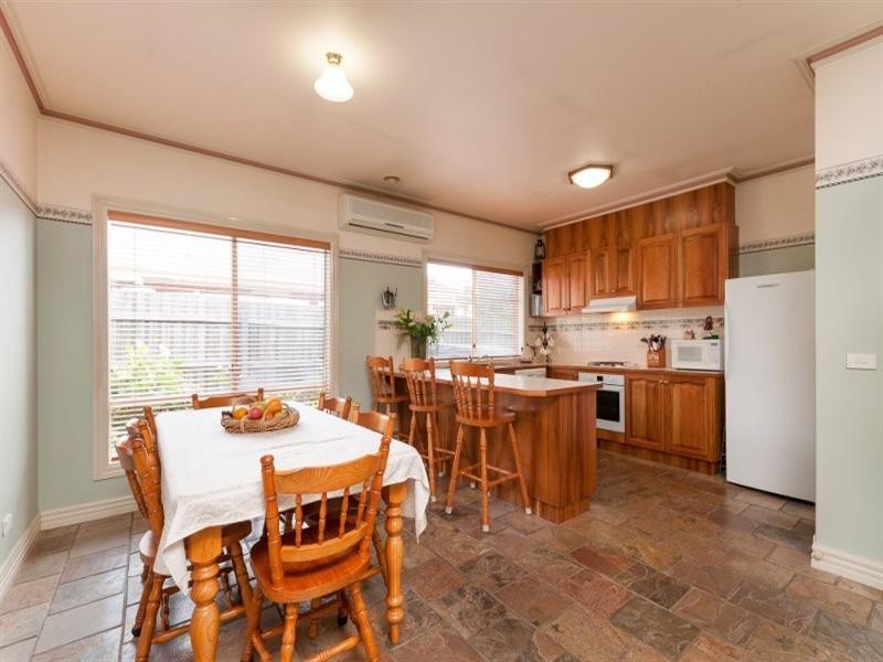 12 Chelmsford Court, Craigieburn VIC 3064